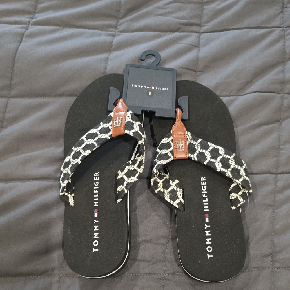 Tommy Hilfiger Black and White Patterned Flip Flops